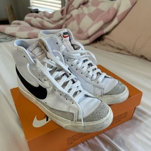 Nike W Blazer Mid 77
